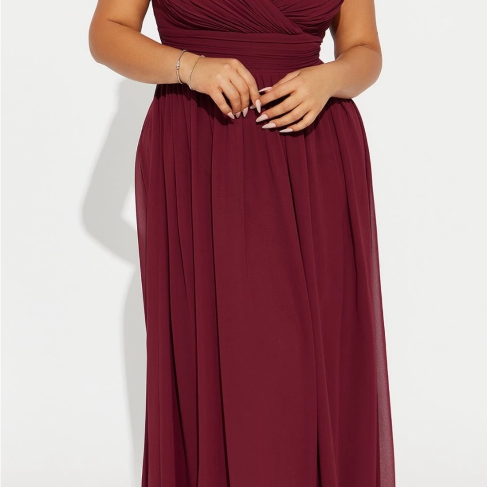 Fashion Nova Burgundy Maxi Dress NWT - Picture 2 of 8
